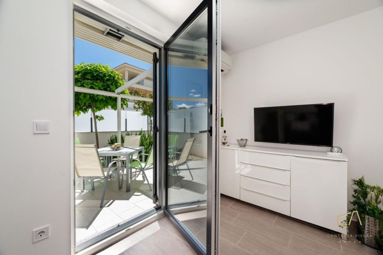 Apartments Iskra Малинска Экстерьер фото
