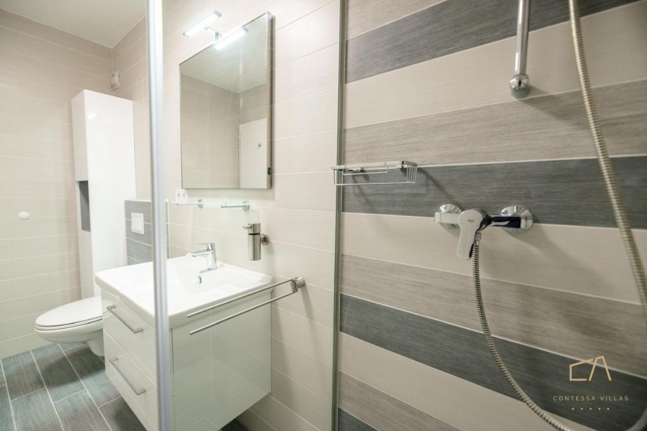 Apartments Iskra Малинска Экстерьер фото