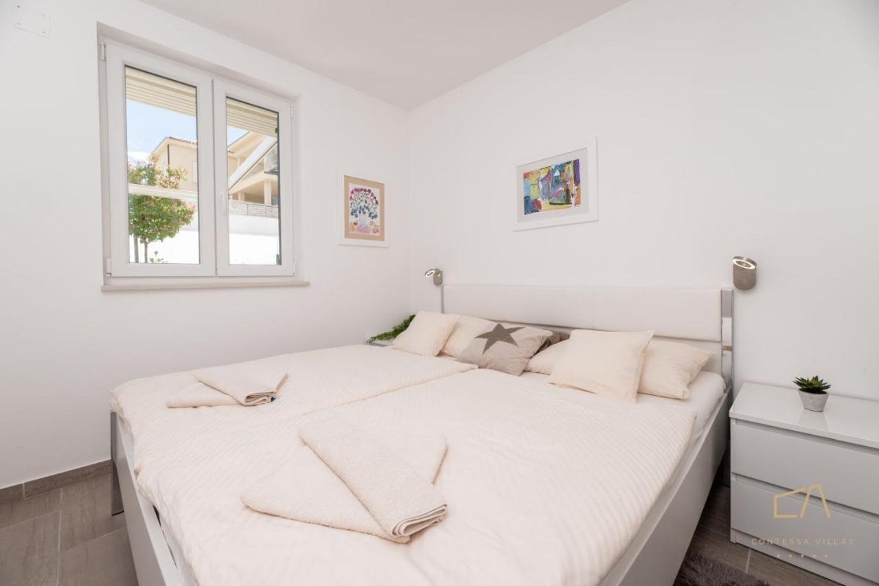 Apartments Iskra Малинска Экстерьер фото