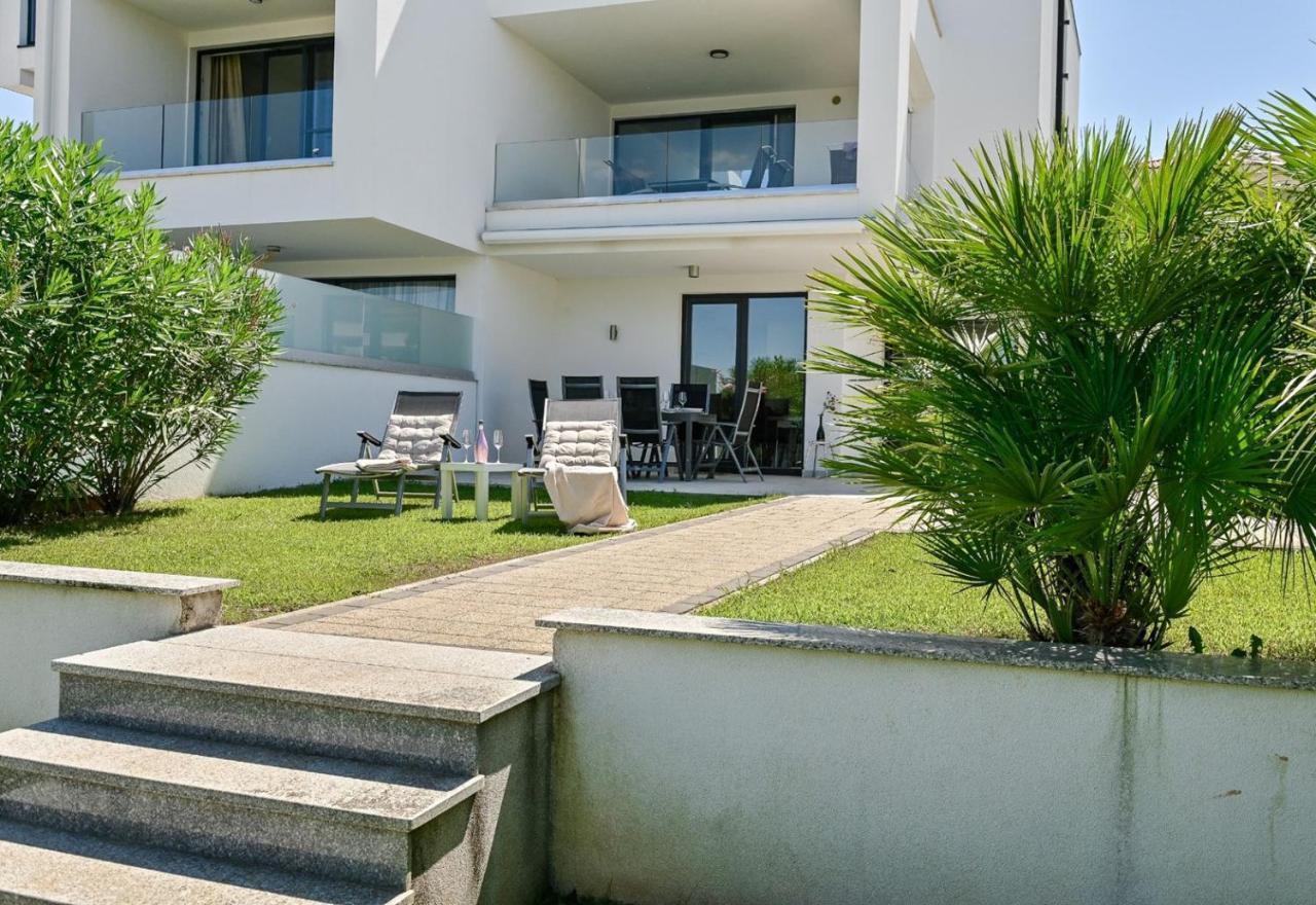 Apartments Iskra Малинска Экстерьер фото